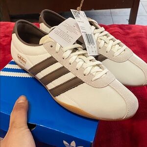 adidas gazelle silver green womens Women's adidas Adizero Evo SL Woven 10.0